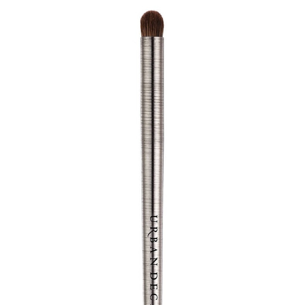 Urban Decay Pro Smoky Smudger Brush - Picture 2 of 3